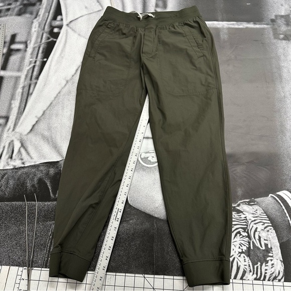 Vuori sz large athletic joggers A14 - Picture 3 of 5